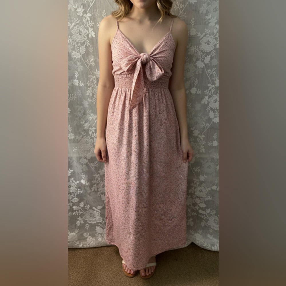 Chic Pink Bow-Tie Maxi Dress